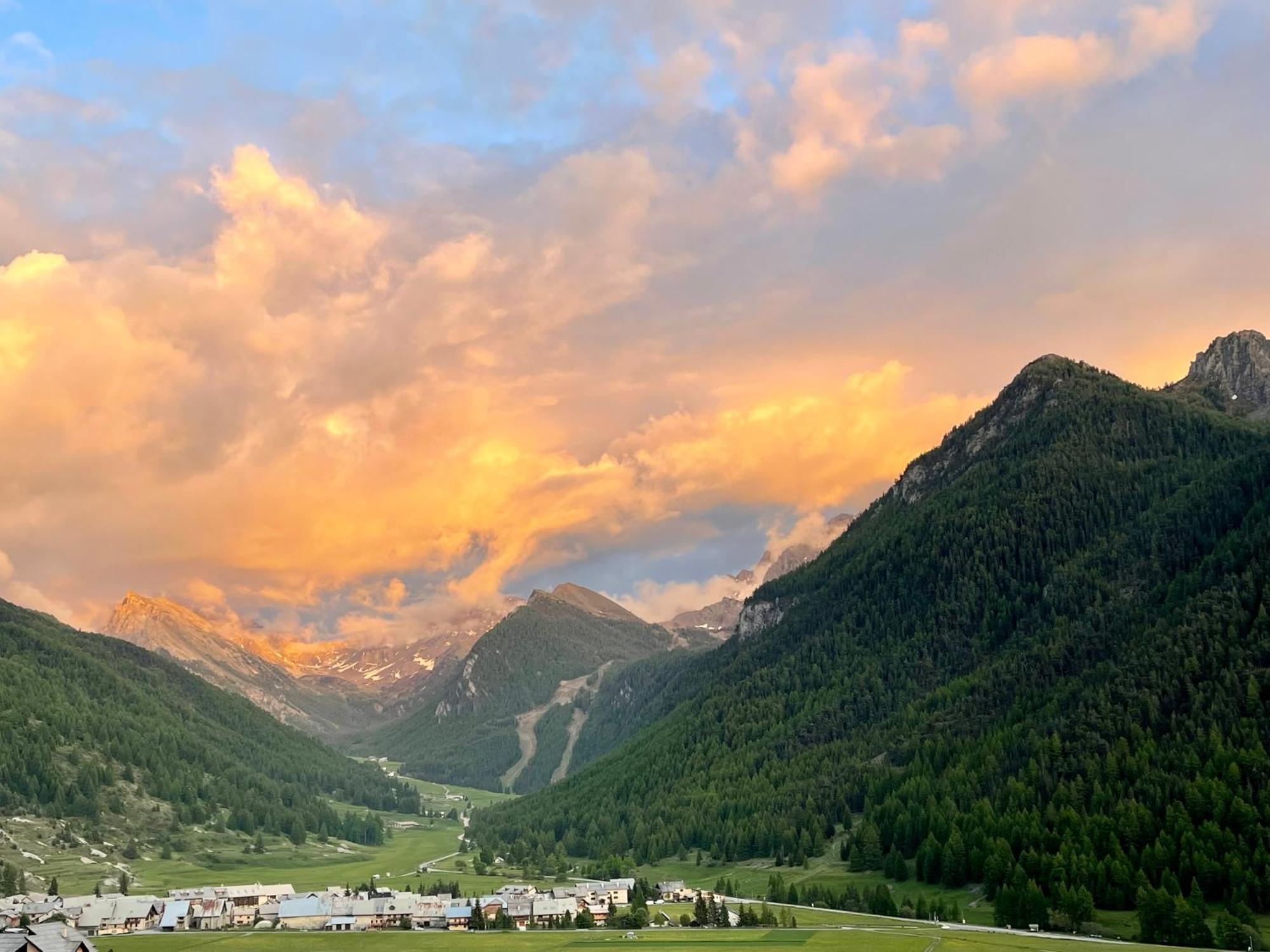 Gite Montagne 1 A 25 Places "Chalet Coste Belle" Сейяк Екстериор снимка